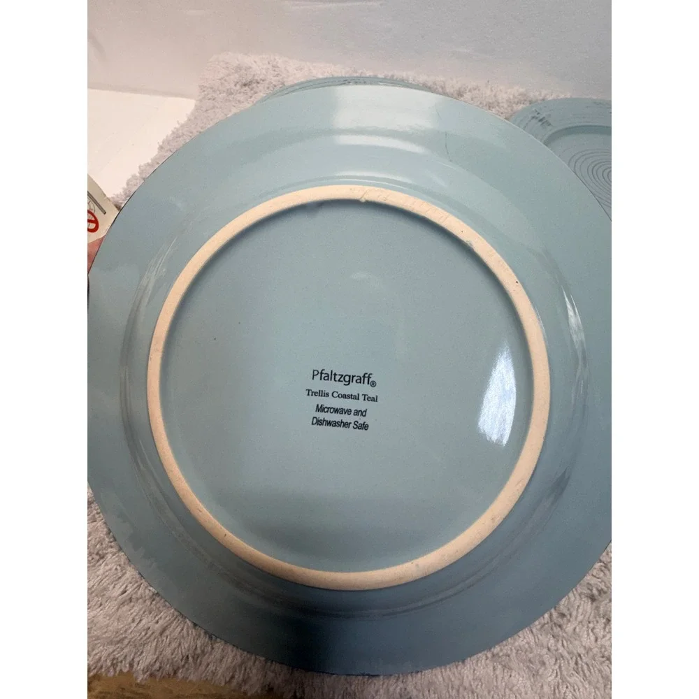 Pfaltzgraff Trellis Coastal Teal Dinner Plates Set of 4 Starfish Shells 11 inch